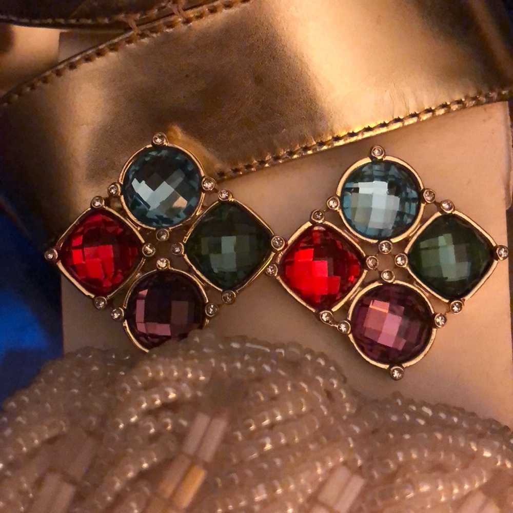 Dillards clip earrings💎